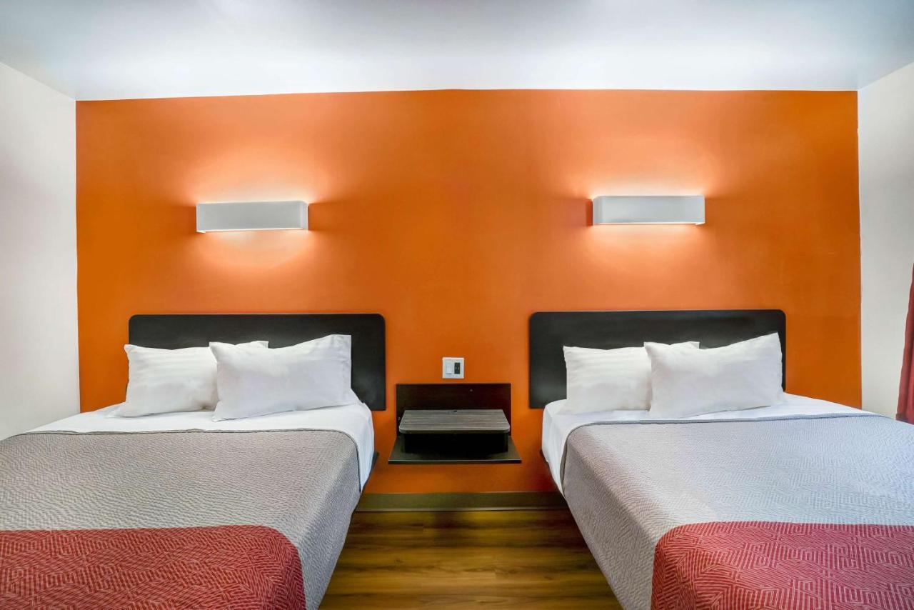 Hotel 6-ilion, Ny 2*