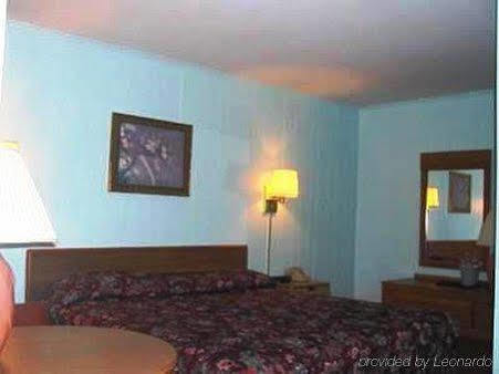 6-ilion, Ny Hotel